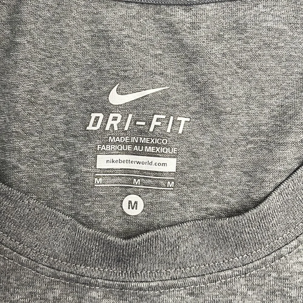 Nike Dri-Fit Top Size Medium